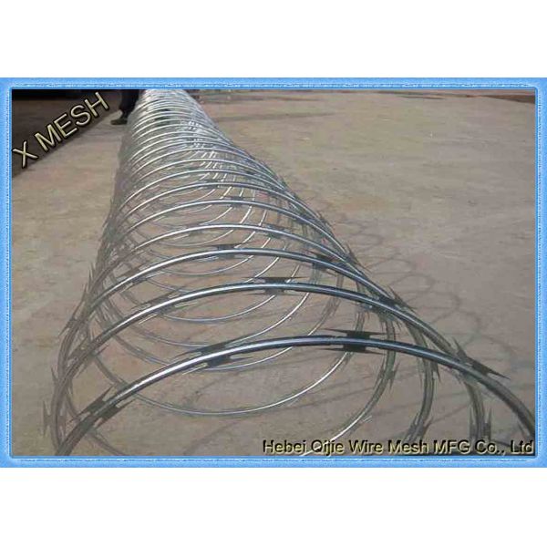 950mm Coil Diameter Razor Barbed Wire , Construction Galvanized Iron Wire