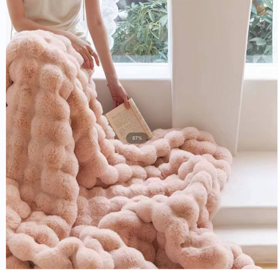 Winter Season Oversized Blanket Wearable Hoodie with Thick Flannel and Giant Pocket