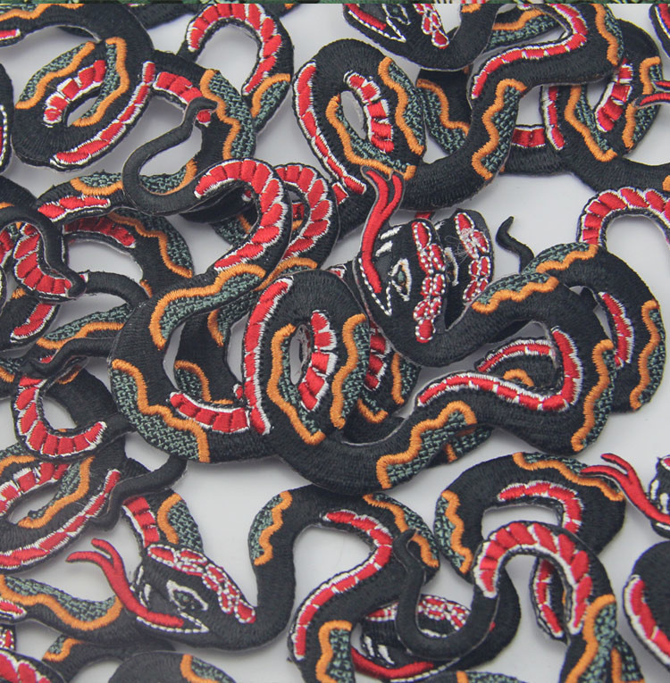 Smooth Edge 7x10cm Snake Iron On Patches For Jeans Decorative