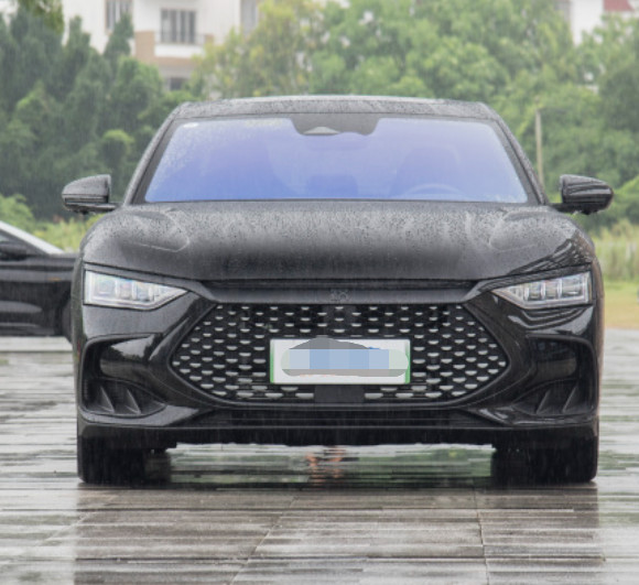 BYD HAN 2024 EV 715KM FWD Zunrong Version 4 Door 5 Seat Electric Car