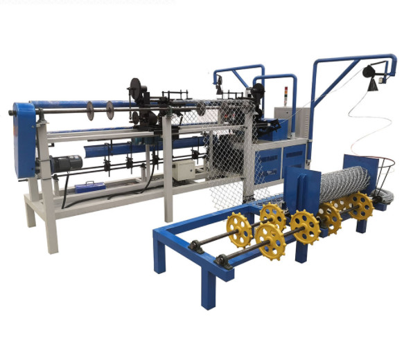 ROHS 7.5KW 4mm Chain Link Wire Mesh Welding Machine 100mm Hole Size