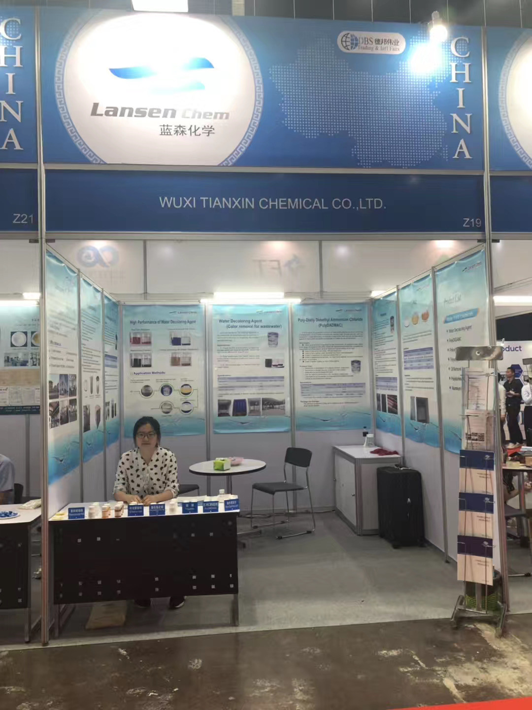 Oil Removal Agent Water Treatment Agent Emulsified Oil LSY-502 PH Value 2-5 High Efficiency