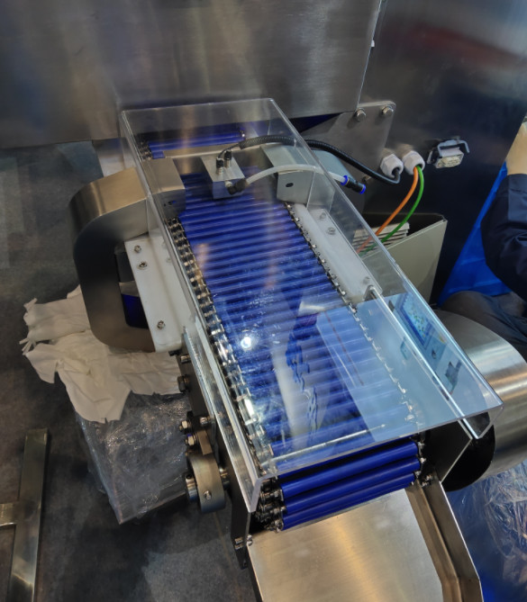 High Speed Fully Automatic Softgel Capsule Sorting Machine