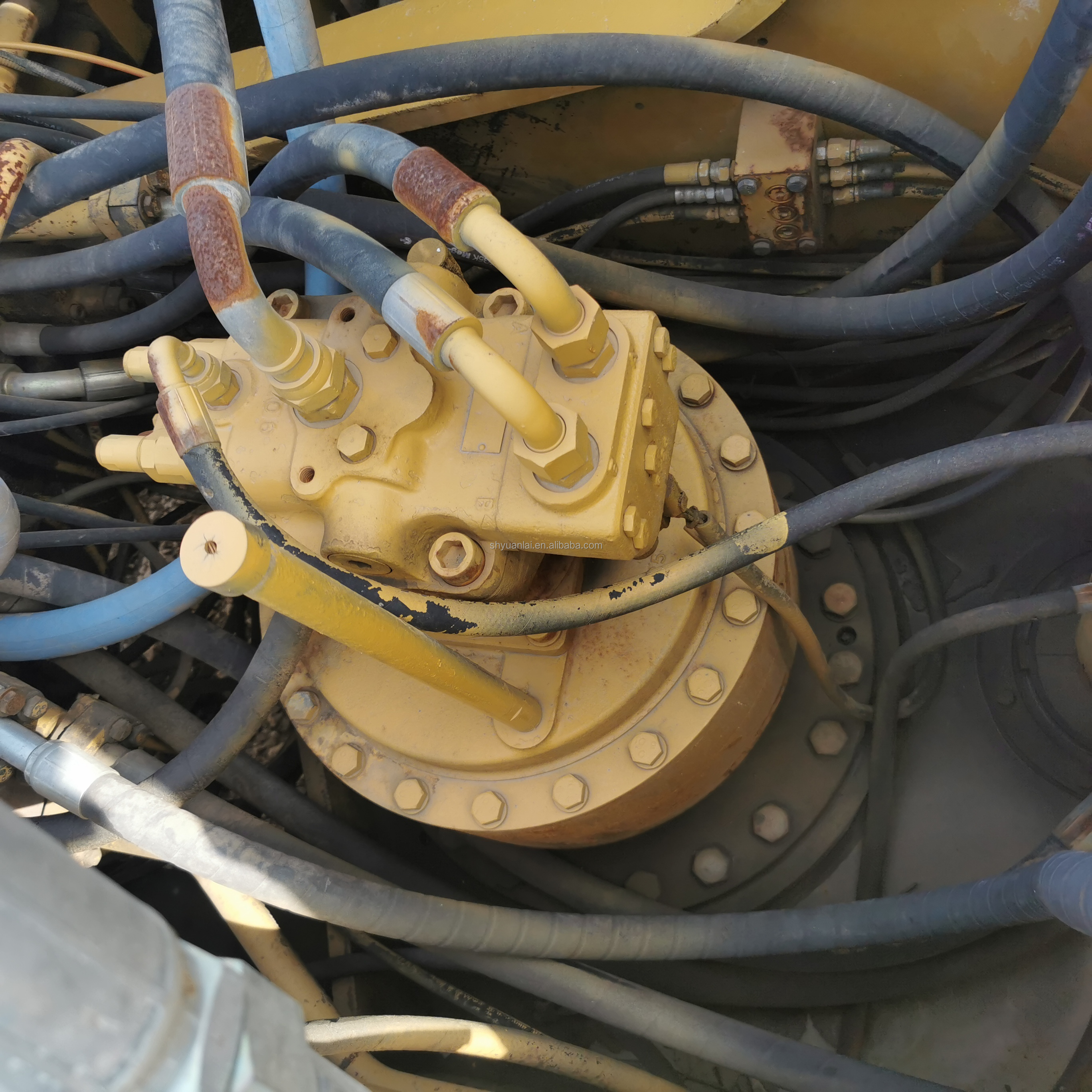 Strong Power Used CAT330B Excavator with Original Hydraulic Valve and Soft Steel Design