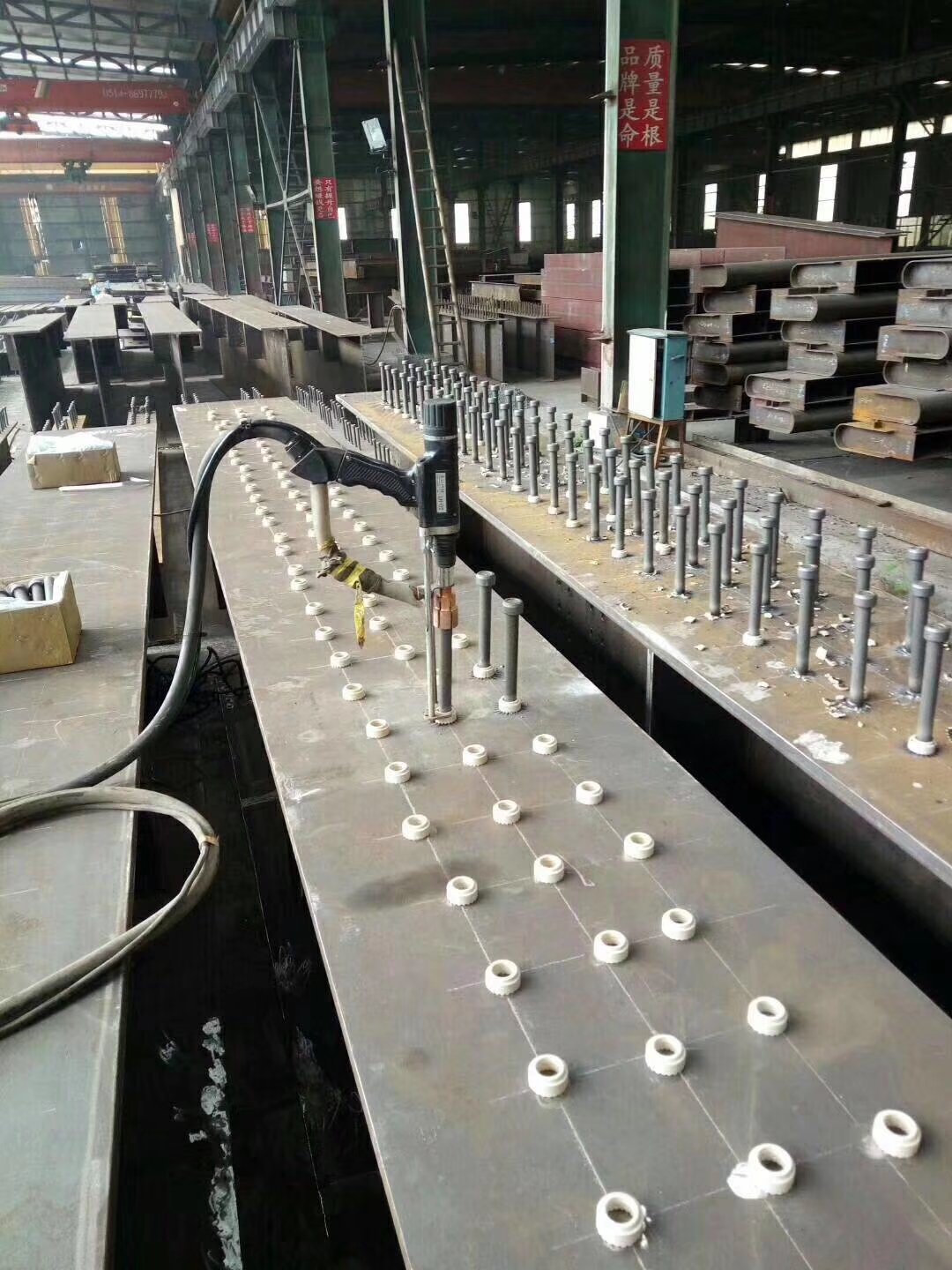 CD Welding Stud Nelson Welding Screws Spot Welding Studs Bolt M16 Grade 4.8/ 8.8/ 10.9/ 12.9