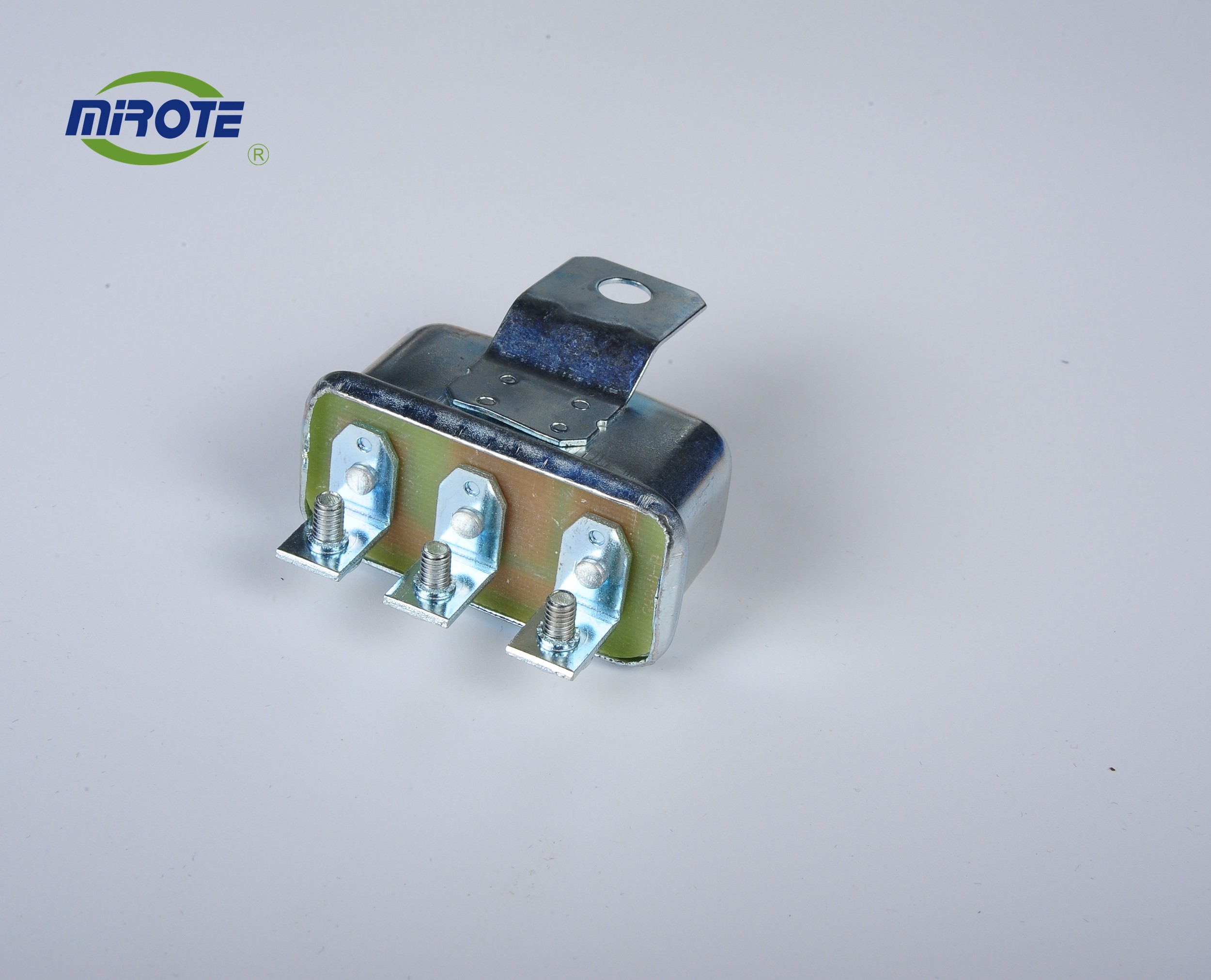 058800 0342 Auto Parts Ford Cars 6 Volt Horn Relay With Silver Metal Cover 86530-22010 pure copper wire