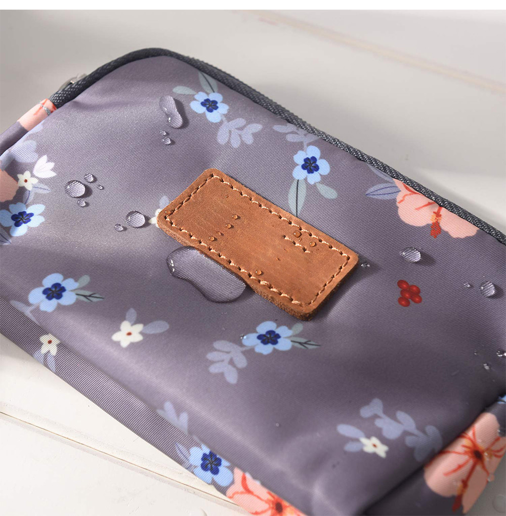 Women Zippered Floral Nylon Toiletry Bags For Travel