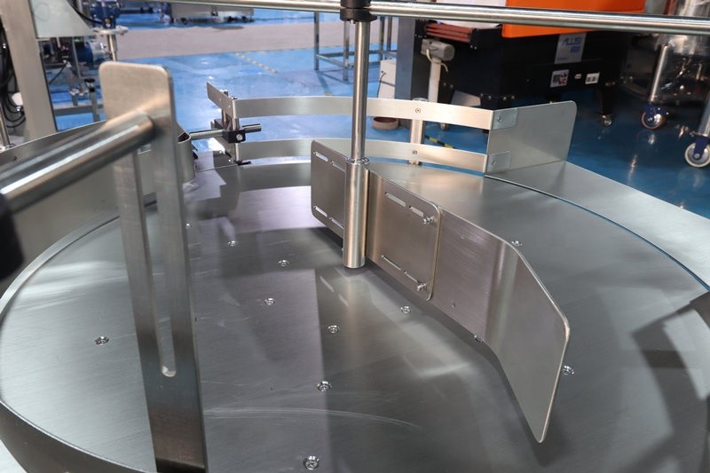 Unscrambling Collecting Turning Table/ Round Bottle Turntable Rotary Bottle Unscrambler/ Bottle Sorting Machine