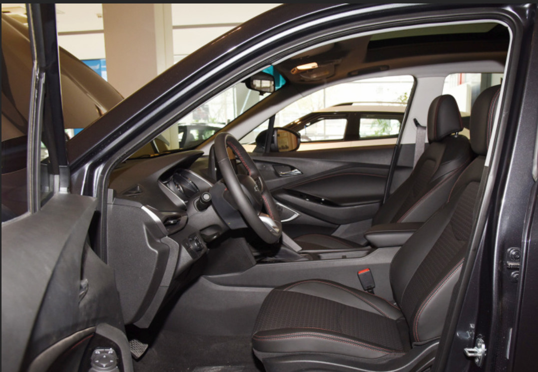 Chevrolet Volando 2020 hybrid Redline 530T Auto yaoxiang version(5+2) 5 Door 7 seats Sedan
