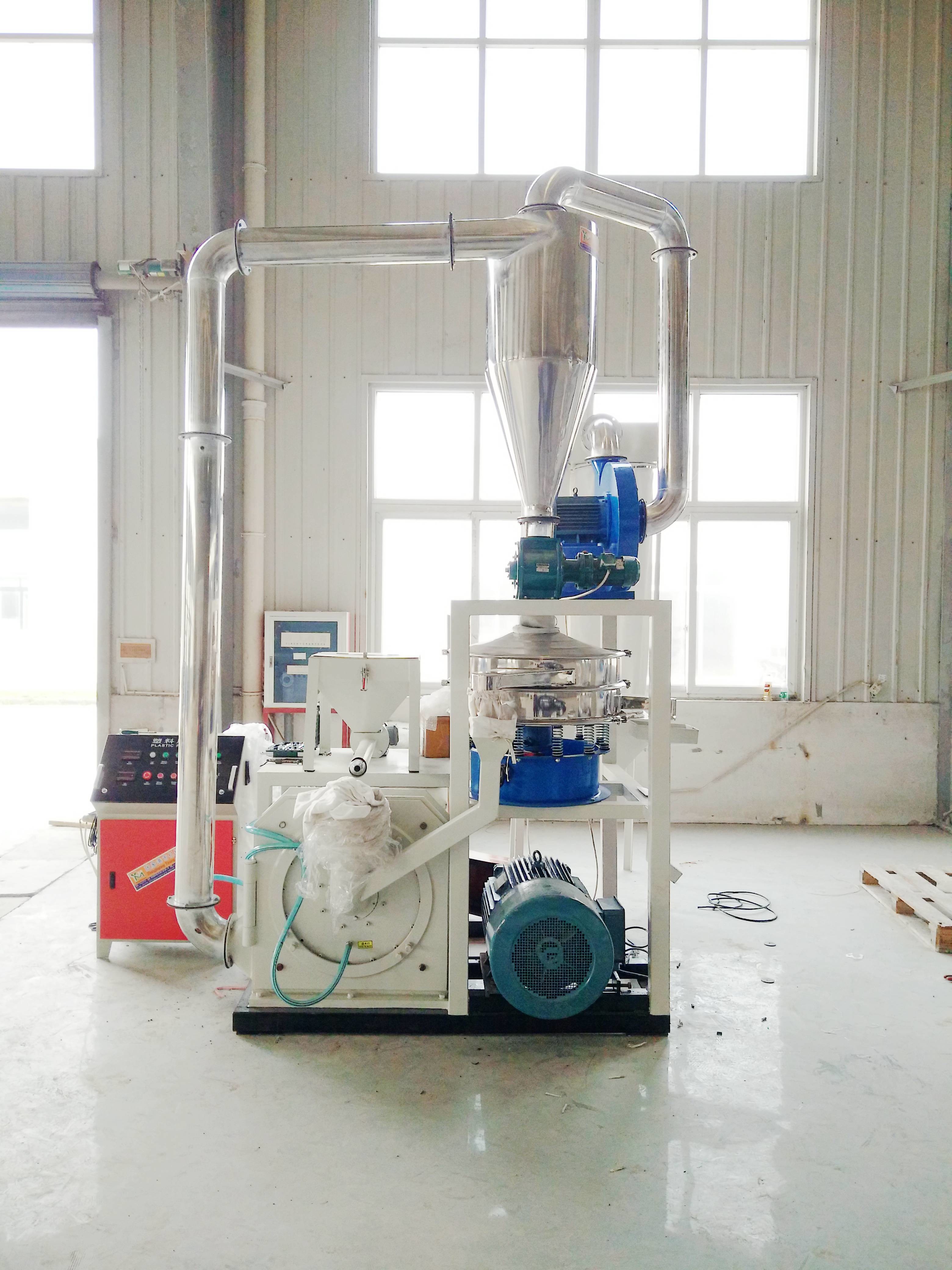PP Material Plastic Grinding Mill Energy Saved Double Cooling System Wind Conveying