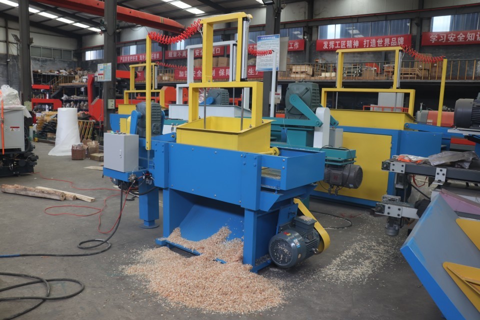 Big Capacity Chicken Bedding used Wood Shaving Mill, Wood Shavings Machine for sale
