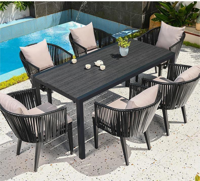 Customized Balcony Table And Chair Washable Rattan Garden Table And Chairs
