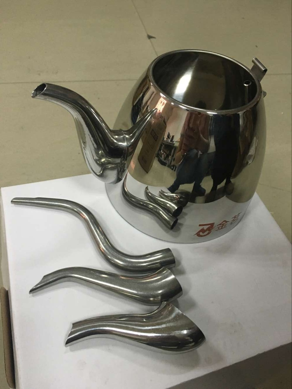 Eco Friendly Small Capacity Electric Kettles 360 Degree Rotational Heating