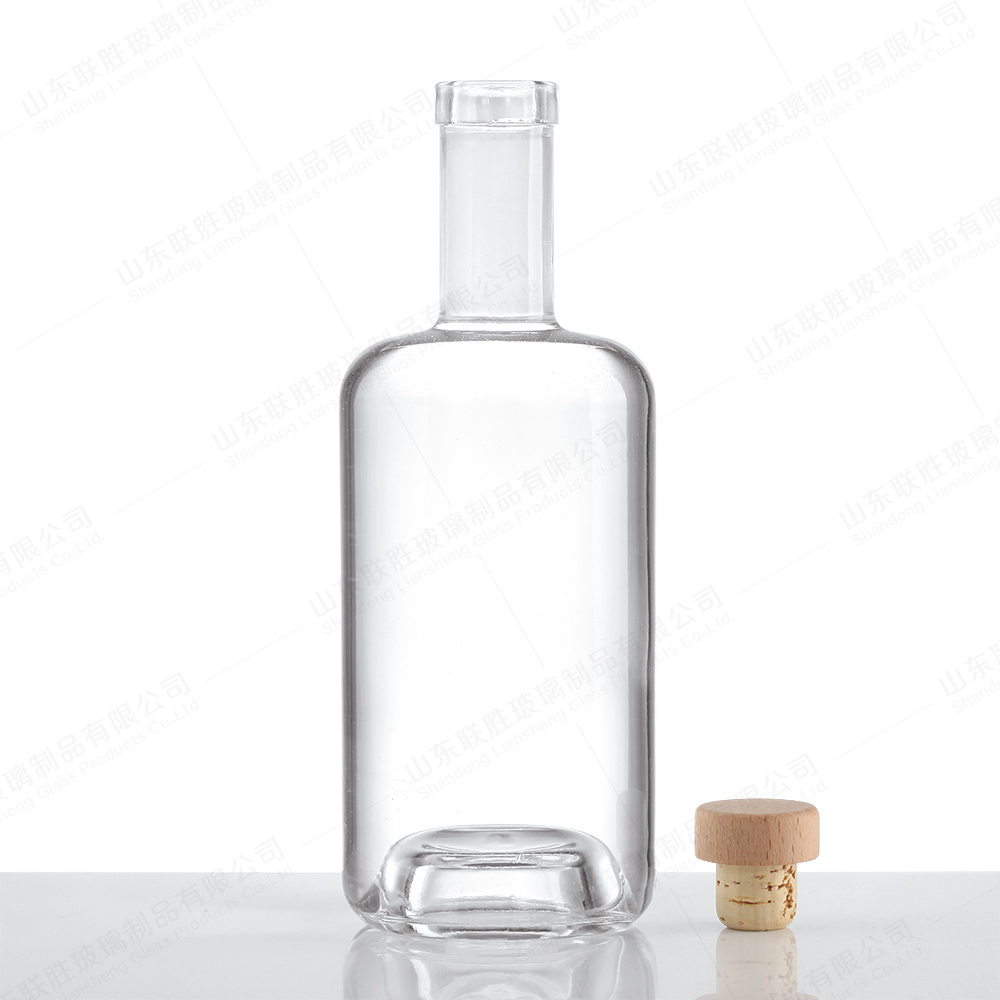 Customized Glass Bottle for XO Brandy Gin Vodka Rum 500ml Clear Screw Cap Cork Luxury