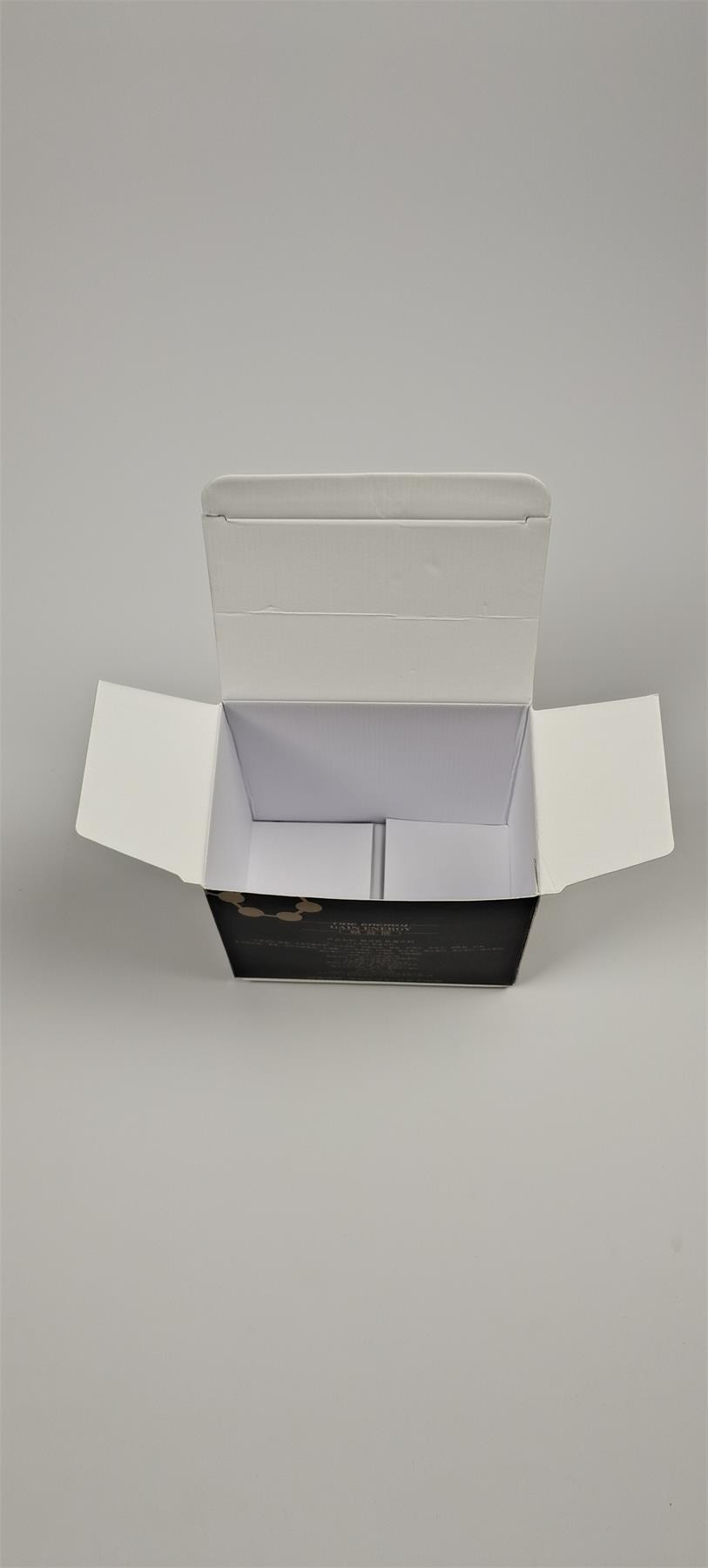 Custom Eco Friendly Paperboard Food Packaging Box For Cake Candy Chocolate Coffee With Folder Design