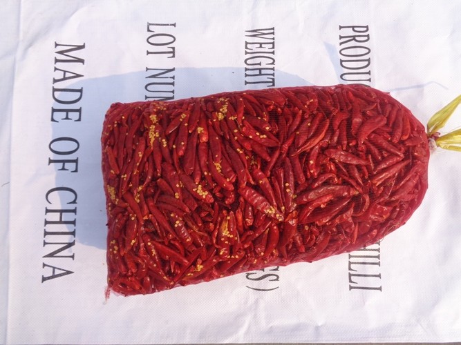 Non Irradiated Mild Dried Red Chilies Stemmed Chili Pods Zero Additive