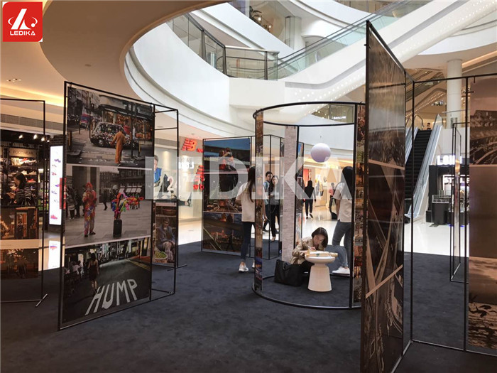 Coal Black Photography Exhibition Aluminum Square Truss For Indoor Events