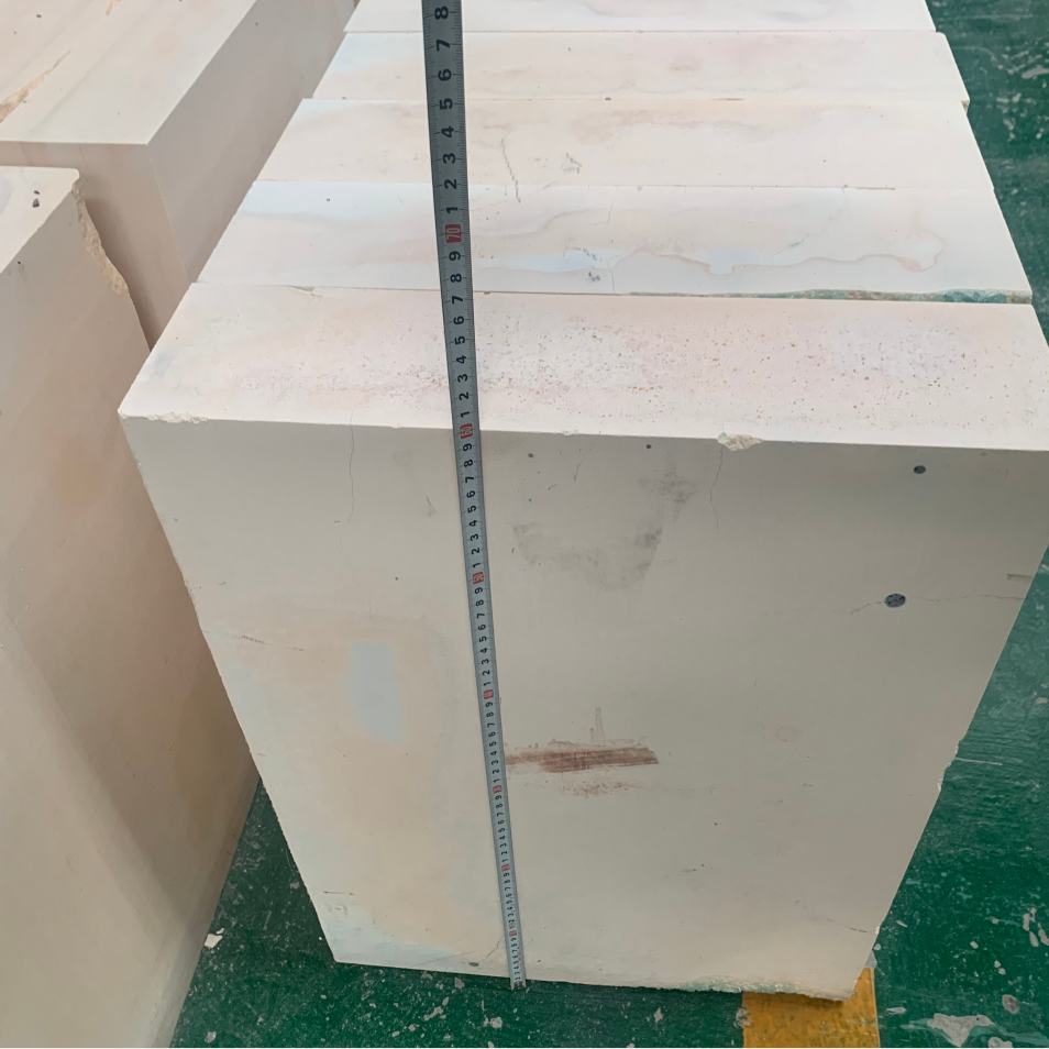 Electro Fused Cast AZS Refractory High Alumina Brick for TV-CRT Panels at Affordable