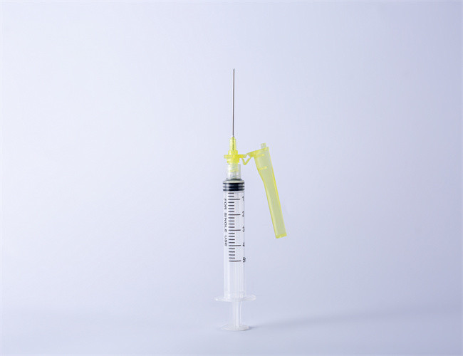 Sterile Medical Disposable Safety Syringe With Safety Needle 16G-30G FDA51K