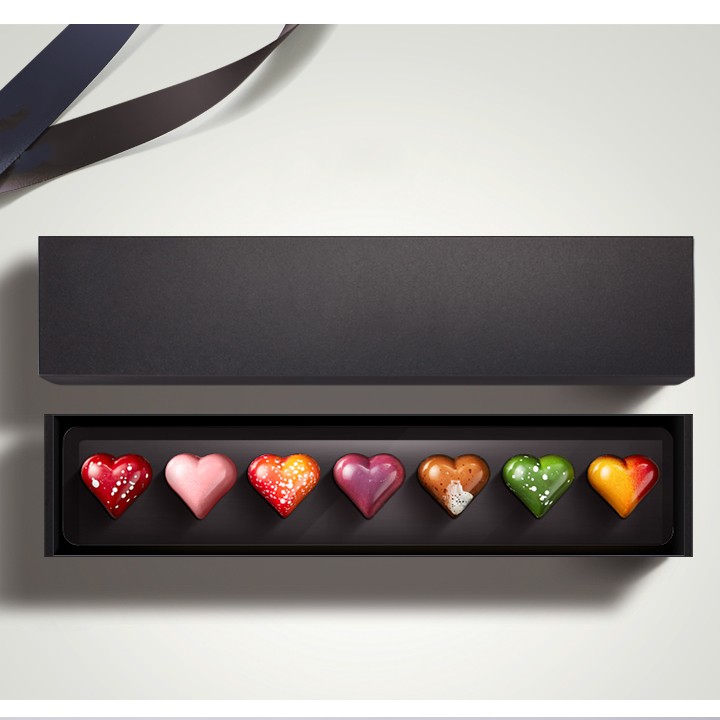 Custom Sweet Wedding Cardboard Packaging Candy Box with Handmade Design and Gold Logo
