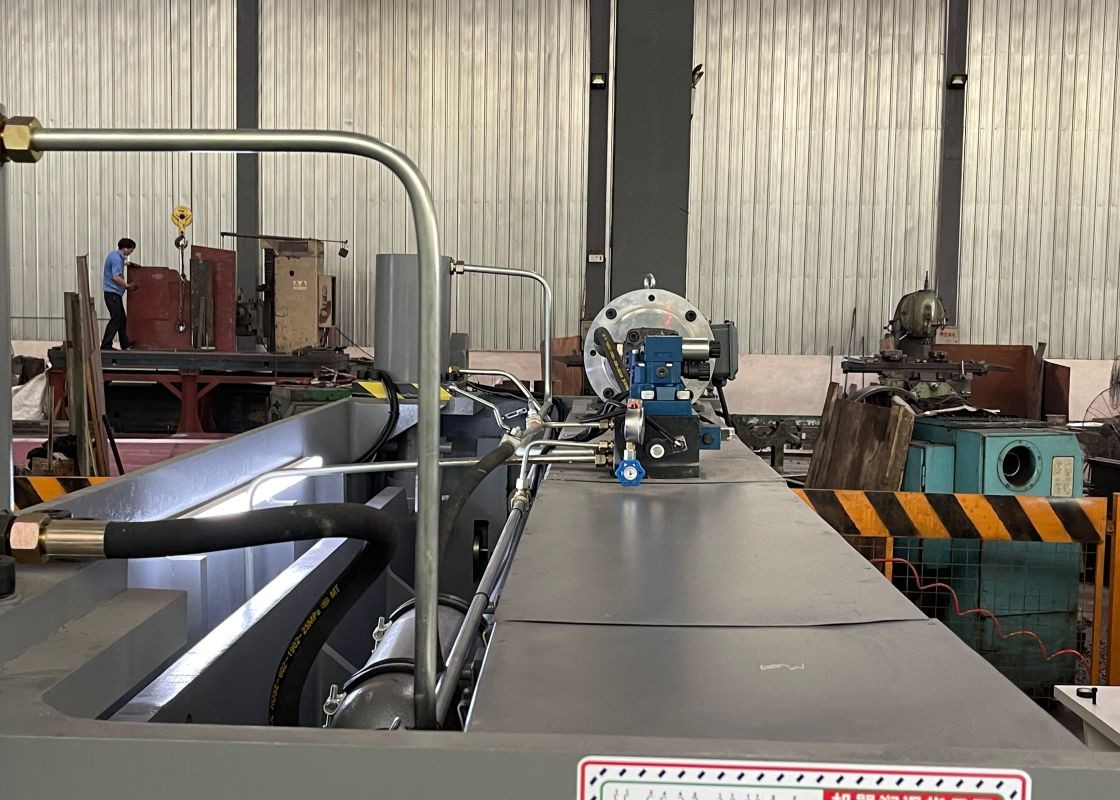 Q12K-8*3200MM Hydraulic Guillotine Shearing Machine NC Cutter With Blade Gap Adjustment