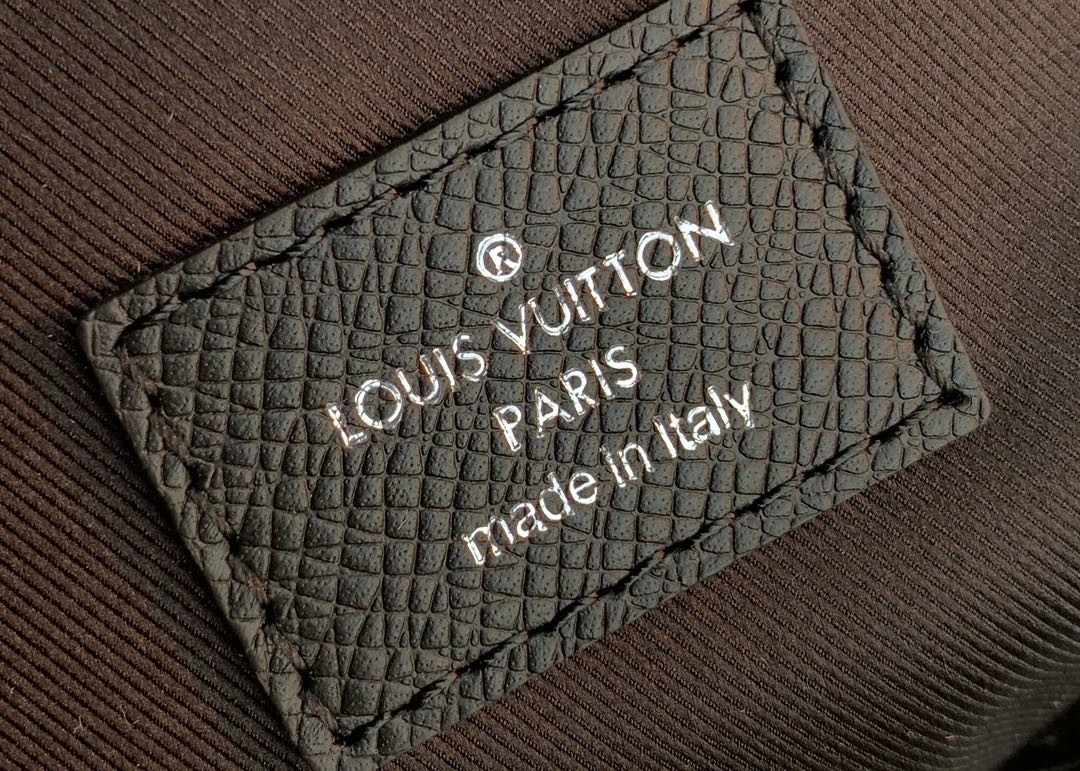 Black Square Taiga Leather Message Luxury Cross Body Bag Single Shoulder