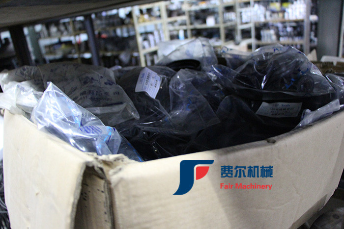 Black Foton Spare Parts 428 Transmission Seal Ring 3030900110 3030900111