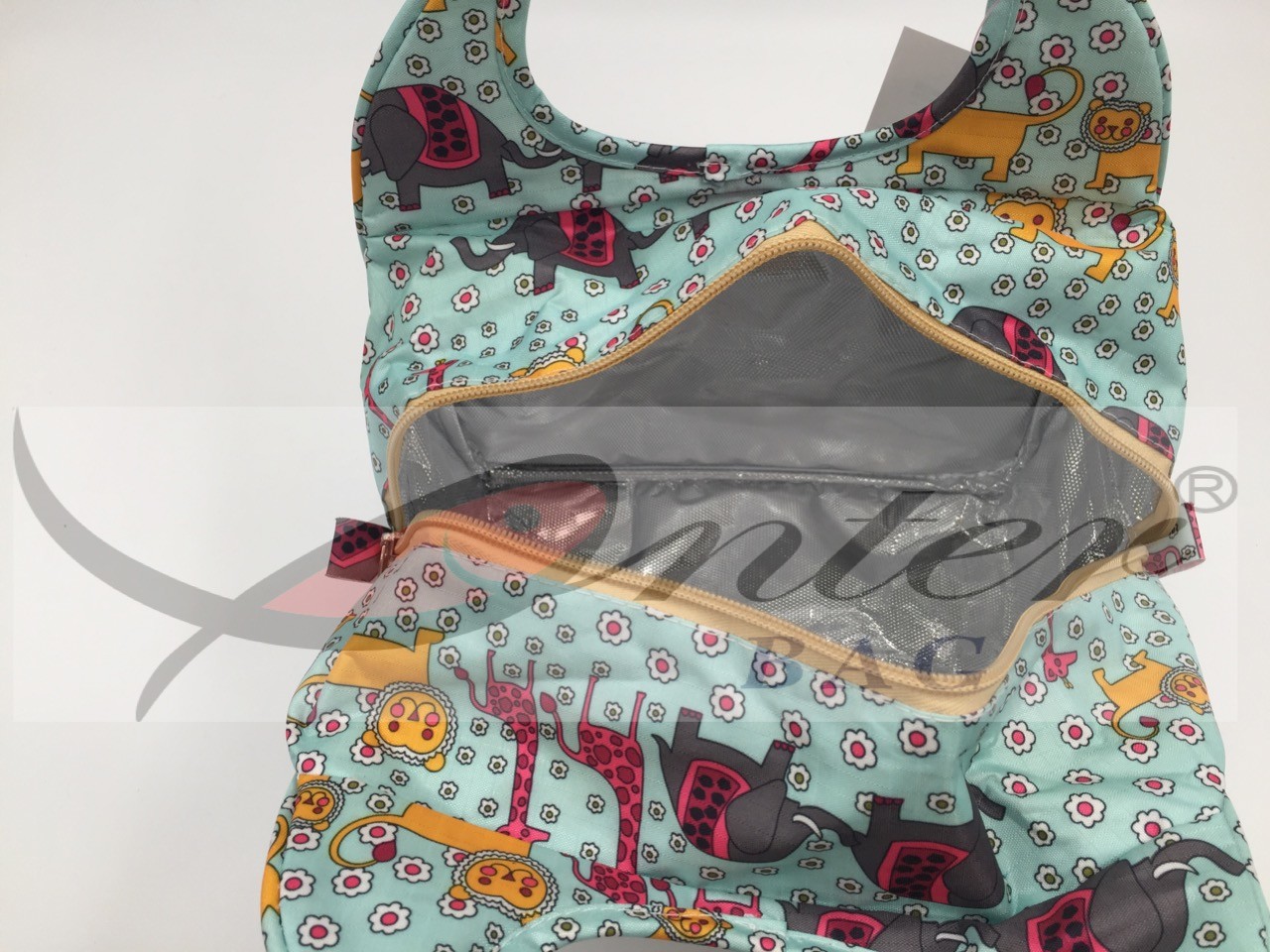 Portable Travel Cooler Bag With Zipper Environmental Protection Material