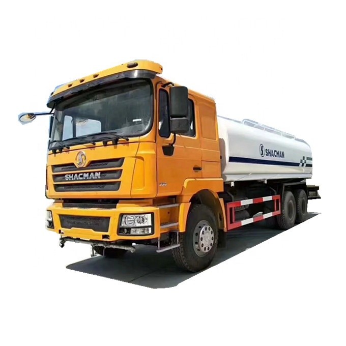 Sinotruk HOWO7 High Pressure 4000 Gallon Water Spray Truck , LHD 6X4 Construction Water Tank Trucks
