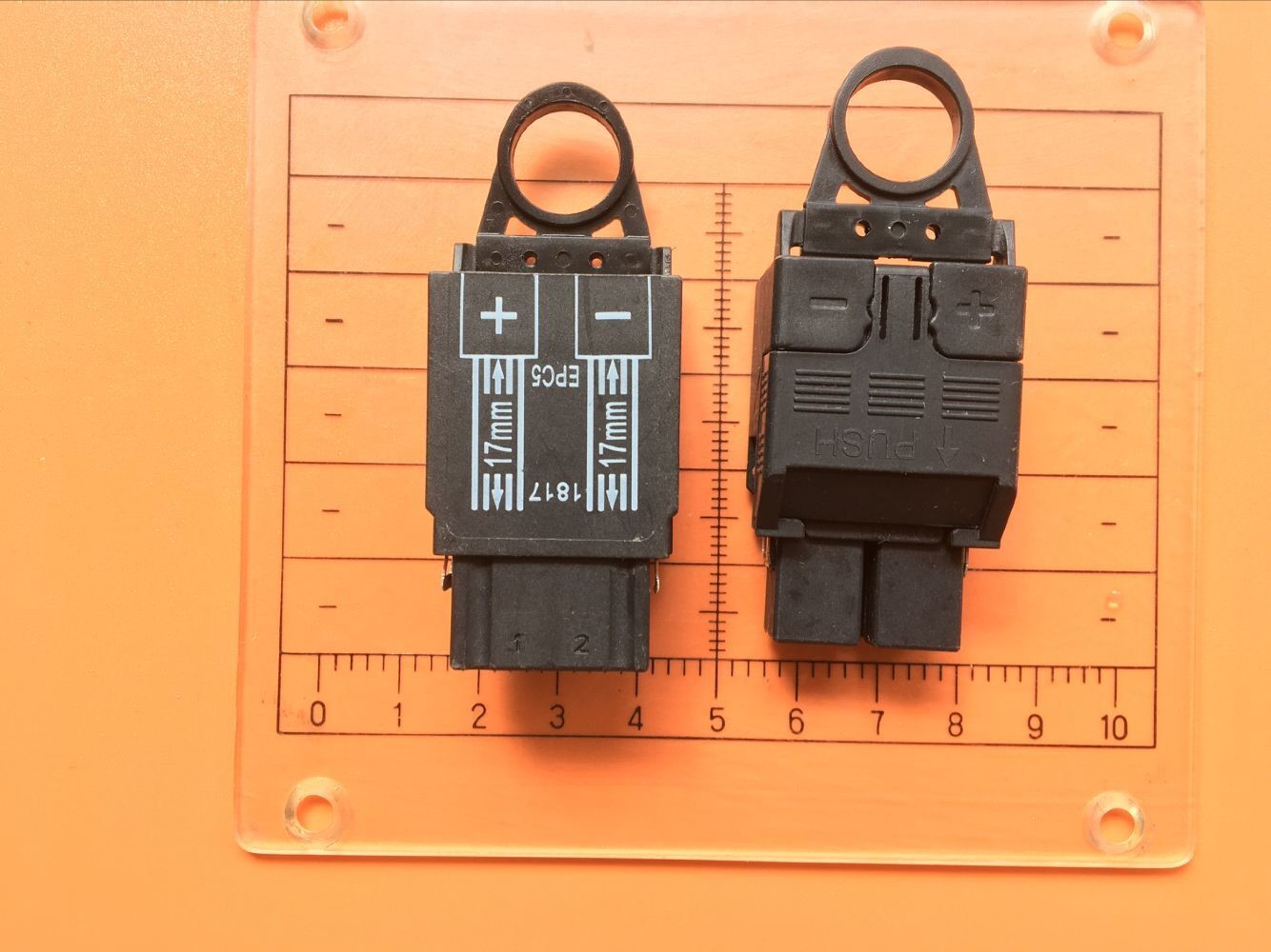 Huawei EPC5 Power Connector - Model No. SJ018-2ST-C
