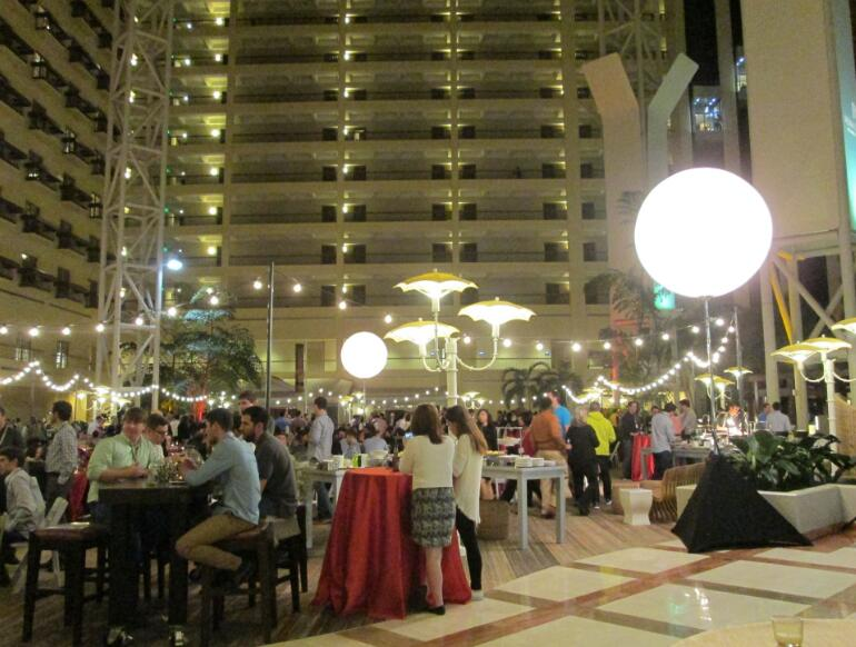 Event Celebration Inflatable Pearl LED Light 800W 240VAC Decorative