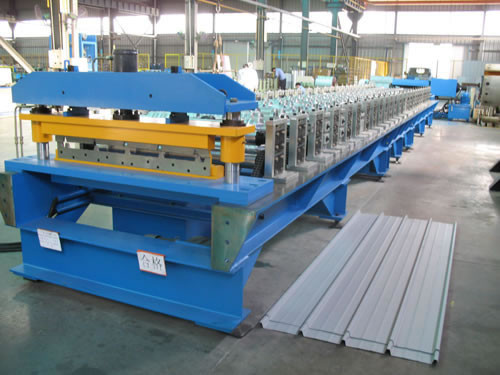 Trapezoidal Sheets Metal Roofing Roll Forming Machine with Mitsubishi PLC Control
