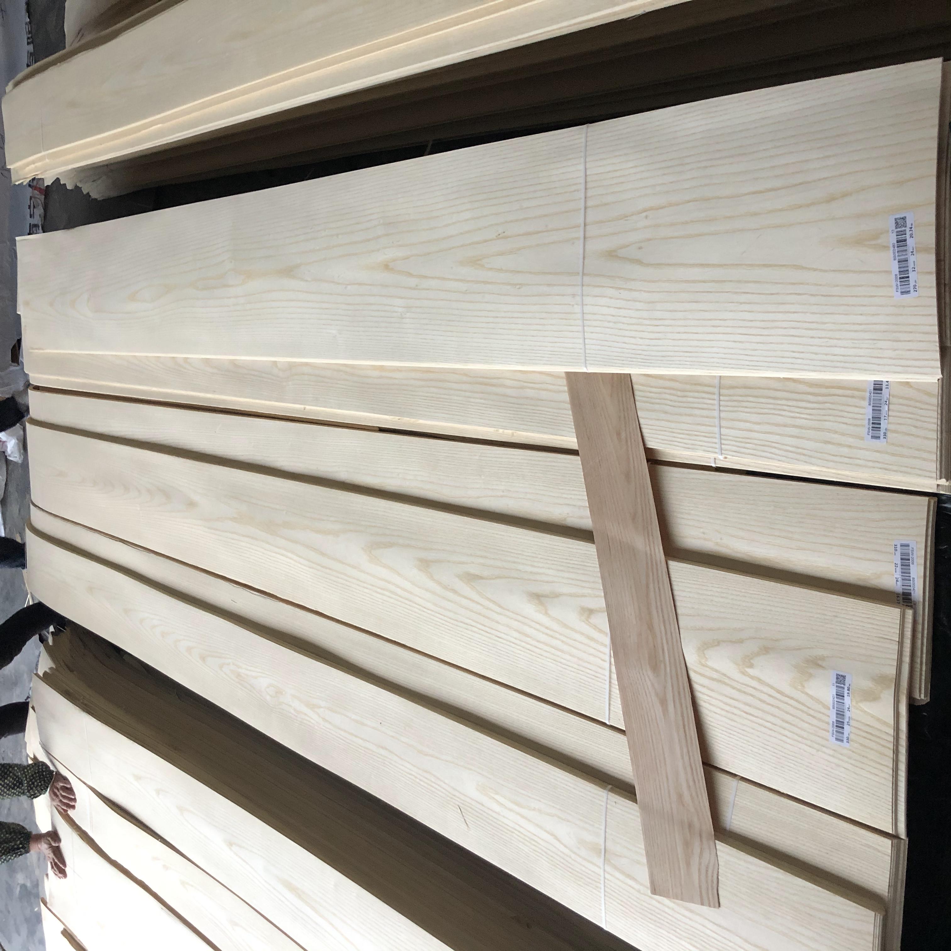Wholesale Natural White Ash 0.3mm/0.45mm/0.5mm/0.6mm AA Mountain Grain Ash Veneer Wood Veneer Sheets with Free Samples