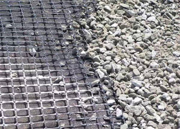 Highway Road Pp Biaxial Geogrid Tensile Strength 20-200kn/M Width 1m-8m