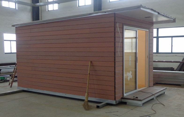 Modern Flat Roof Prefabricated House, Pre-Built Homes Fireproof Mobile Home 40 Hq Container Laminate Floor