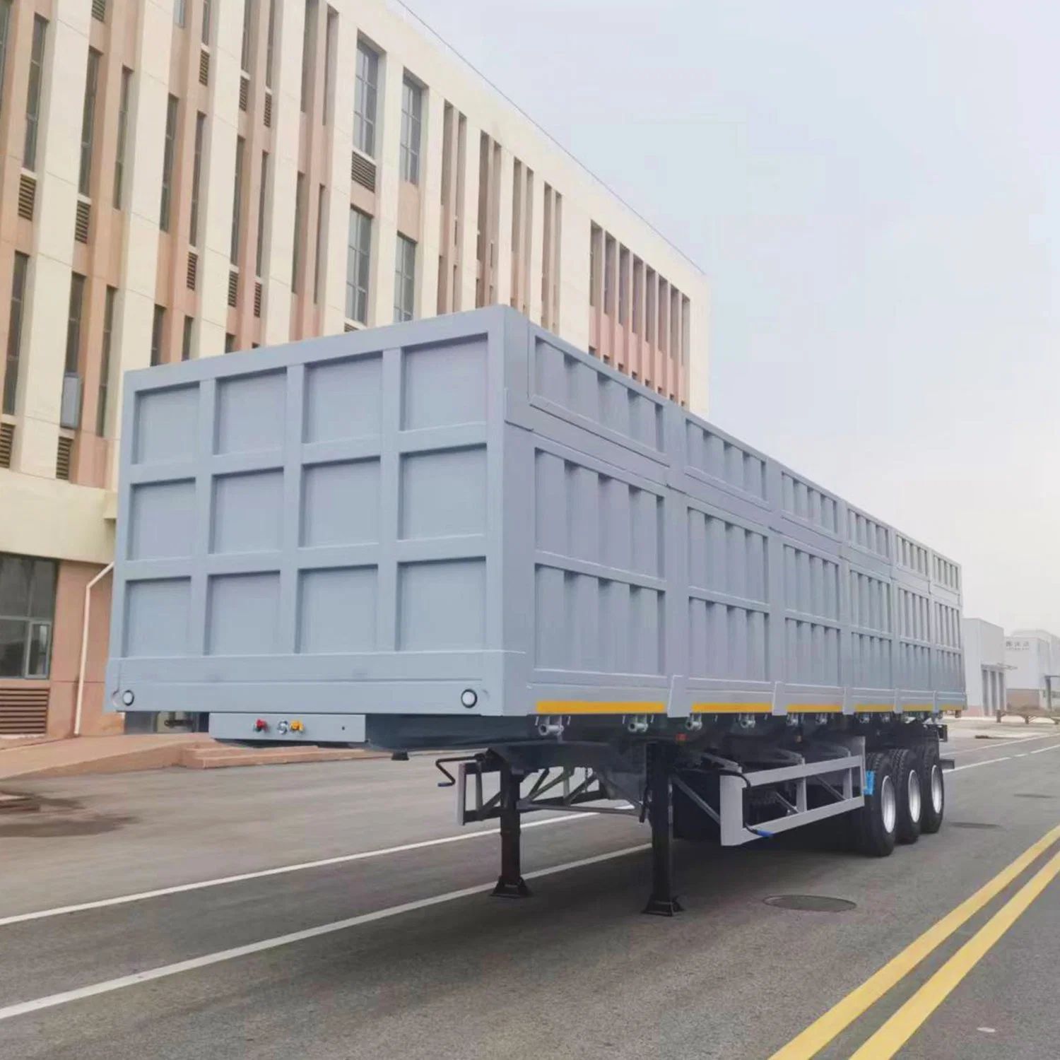 CIMC heavy duty leaf spring suspension 13.2 M 3 Axle Van Type Gooseneck Side Dump box tipper Semi-Trailer