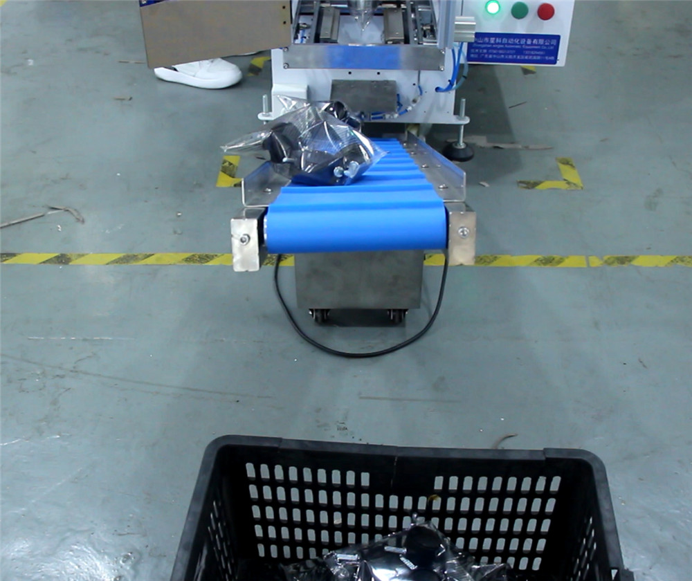 Armchair Fitting Casters Automatic Counting Filling Bag Sealer Packaging Machine