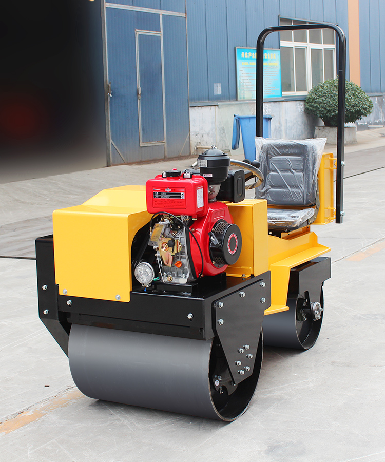 EPA Engine 1 Ton Vibratory Road Roller for High Operating Efficiency in Road Compaction