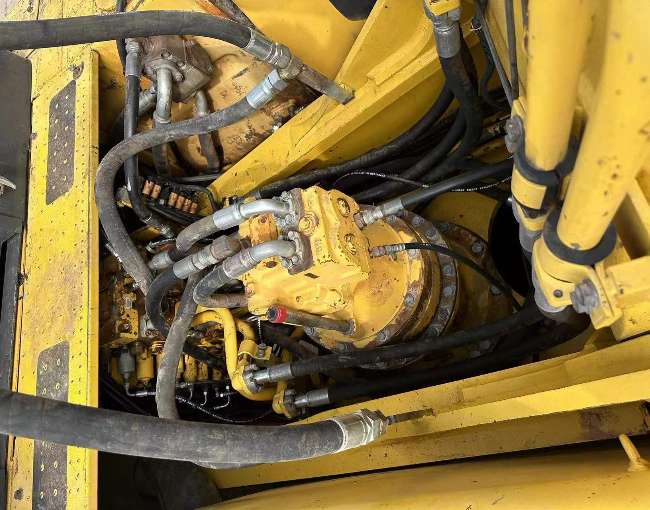 Komatsu PC400-8 Excavator pump