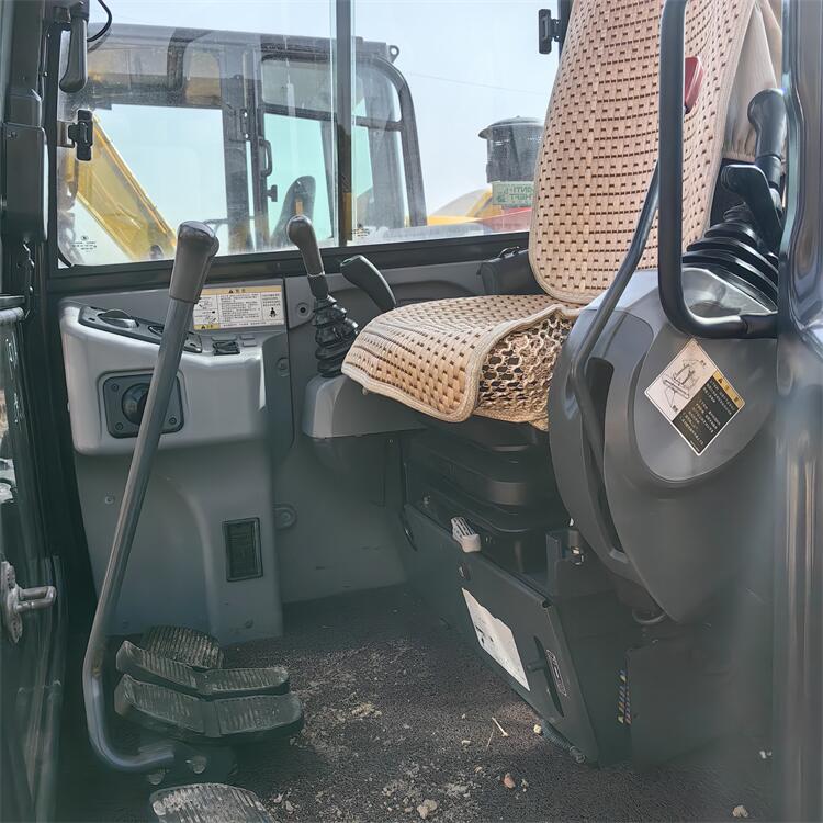 Hydraulic Cylinder Original Kubota KX183-3 KX183 Excavator 8ton in Shanghai Japan Made