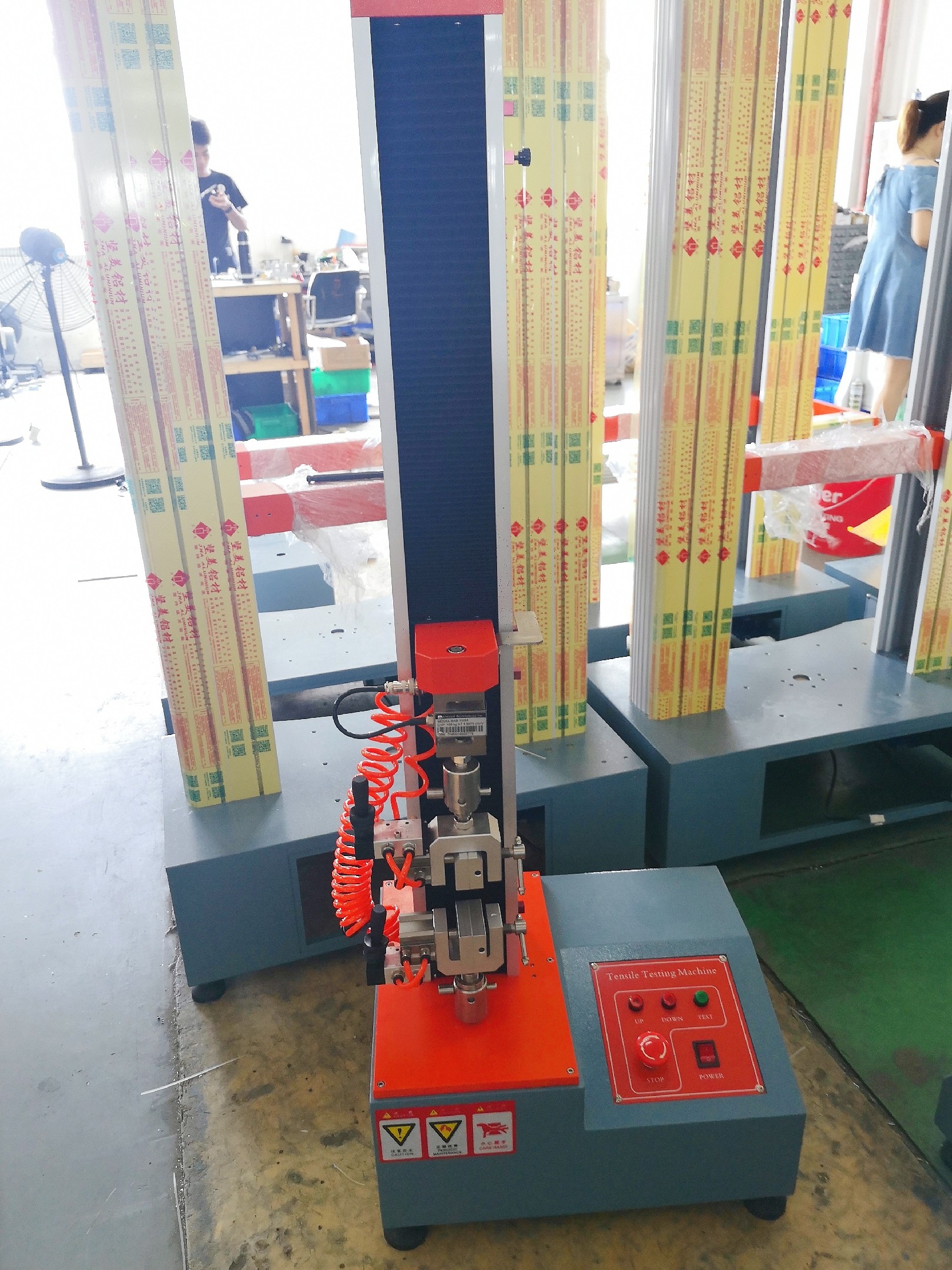 Automatic Tabletop Material LCD Electric Universal Tensile Testing Machine