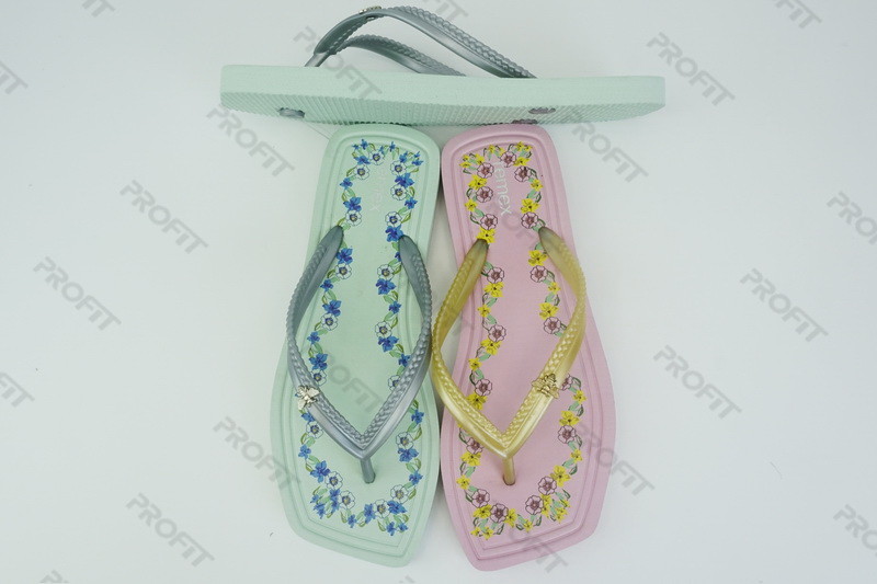 Summer PVC Strap PE Outsole Square Toe Flip Flop For Lady