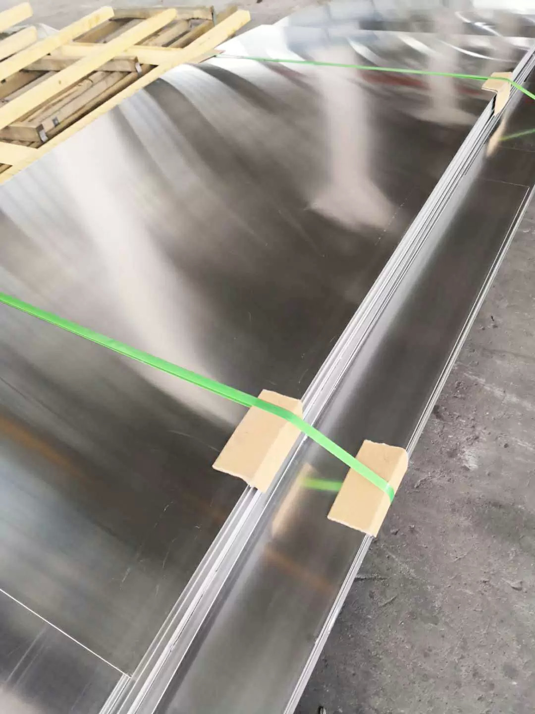 AISI ASTM Standard 8mm Aluminum Sheets Metal Coated Embossed