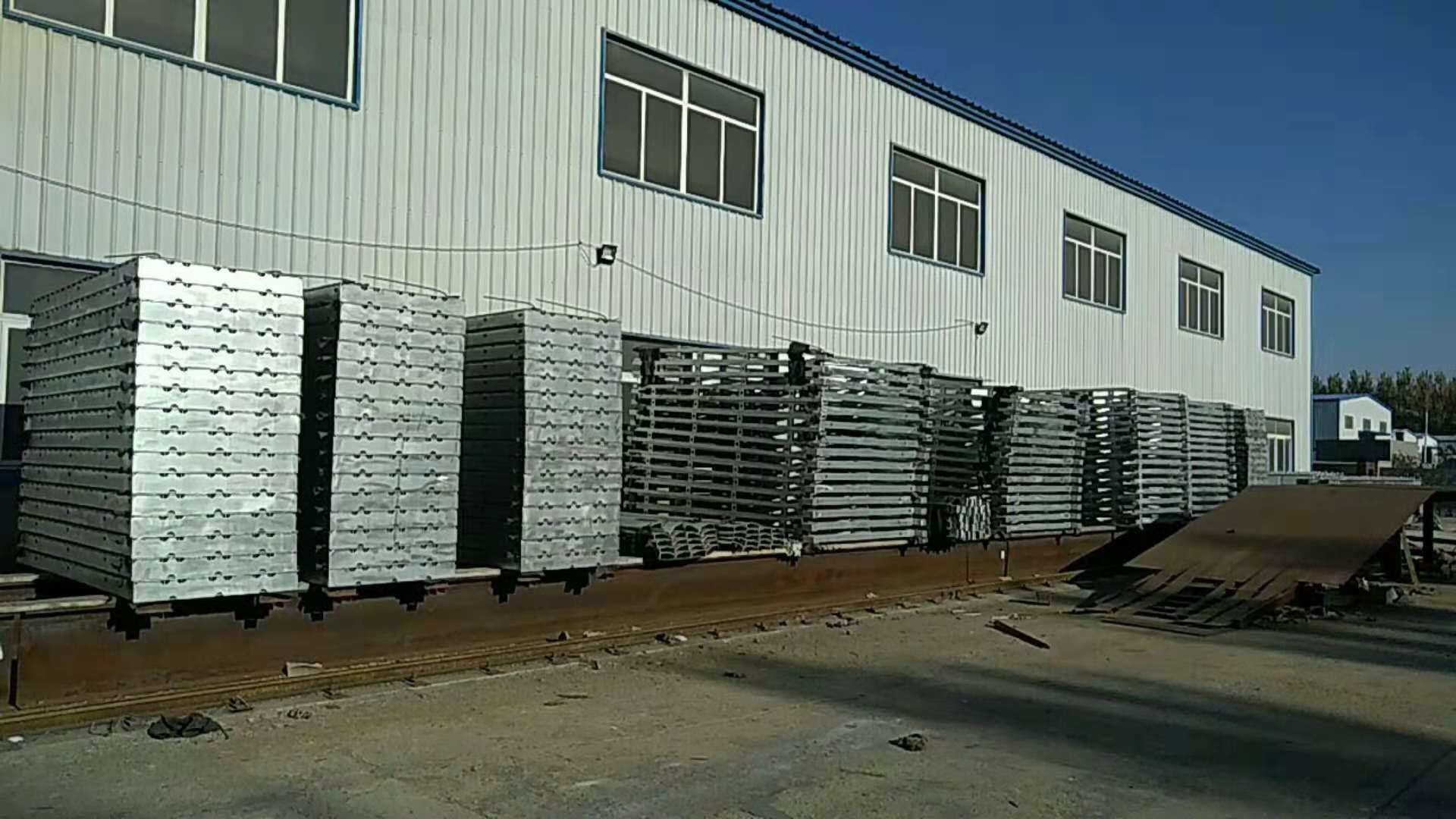 Ot Dip Galvanized Green Temporary Bailey Bridge Q345B-Q460 Grade Steel