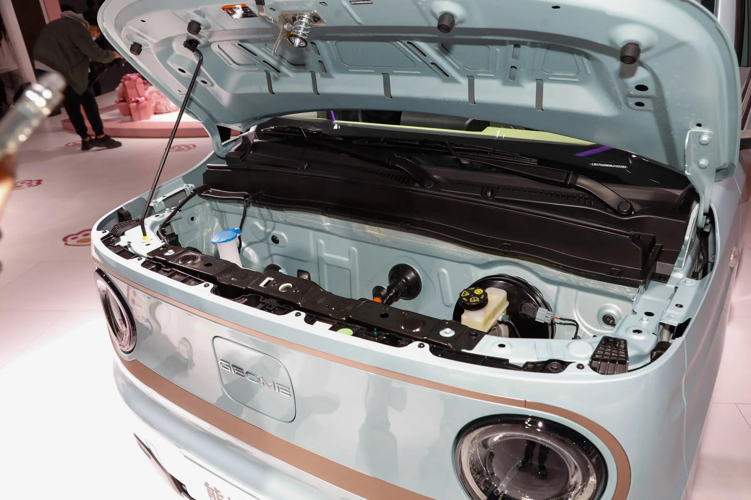 2023 Geely Panda Mini EV Four Seats Four Wheels Pure Electric Car Top Speed of 100km/h