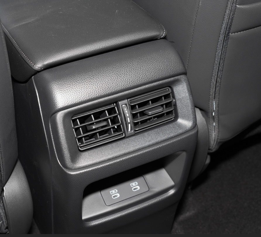 2023 Gasoline Honda Breeze 240TURBO Two-Wheel Zungui Version 5-seat SUV