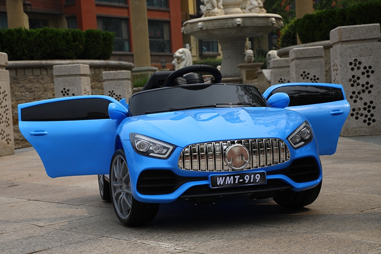Mobile Phone Remote Control 6V4.5 Battery Powered Children's Ride On Car for Kids