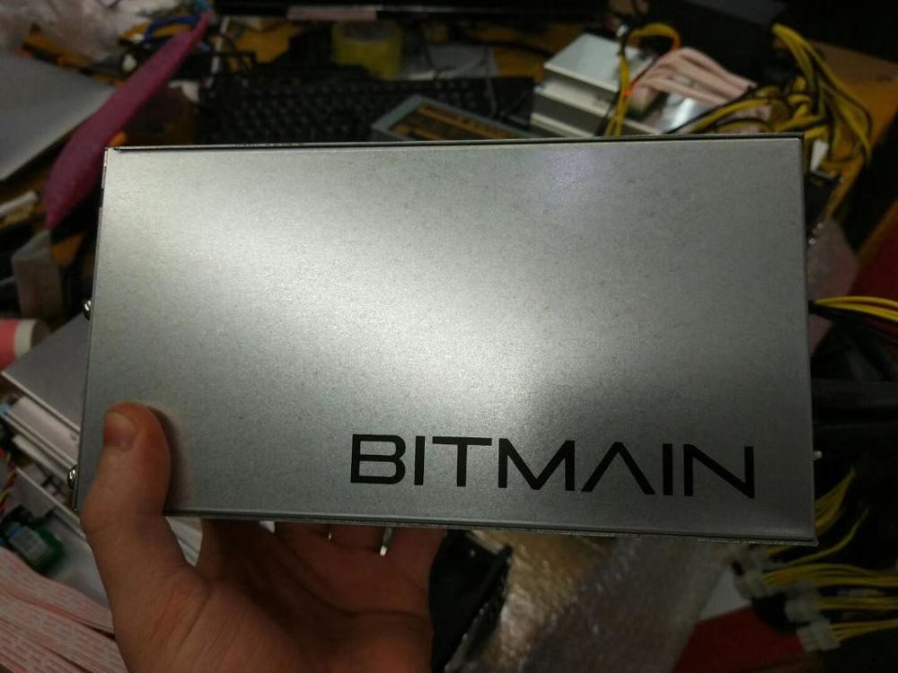 1040W LTC Miner Machine Doge Coin Antminer L3++ 580mh With Scrypt