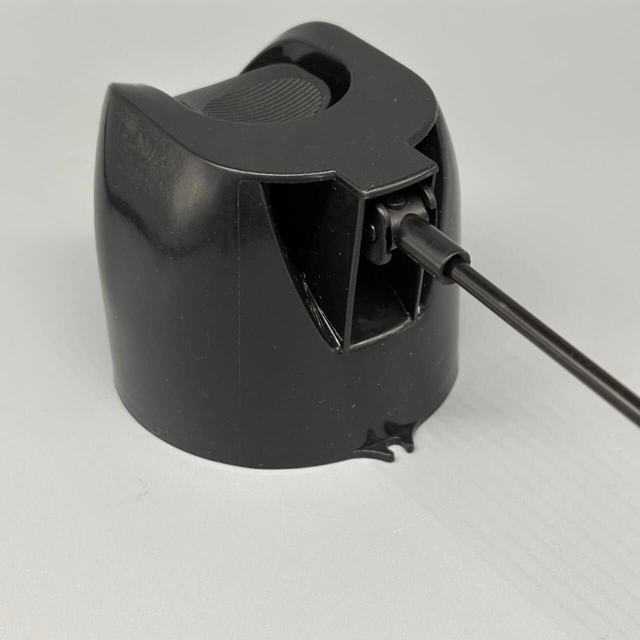 Professional Grade 65mm Insecticide Cap for Farmers with Efficient Dispensing