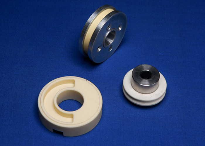 High Voltage Insulating 0.02mm Alumina Ceramic Insulator